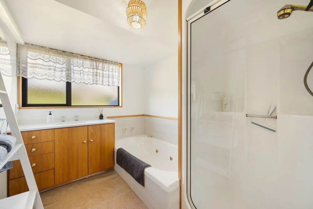 Photos of 111 Matai Road
