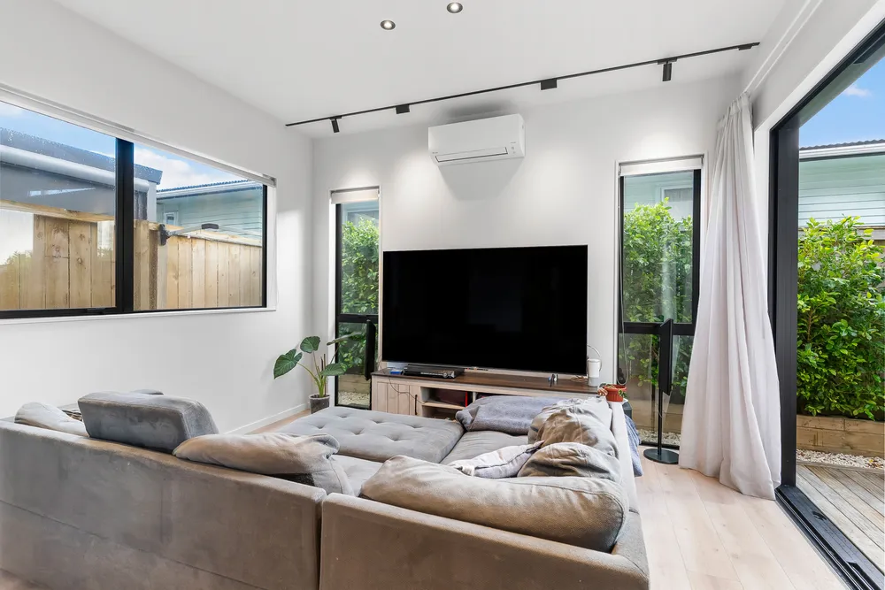 Photos of 104B Edgewater Drive