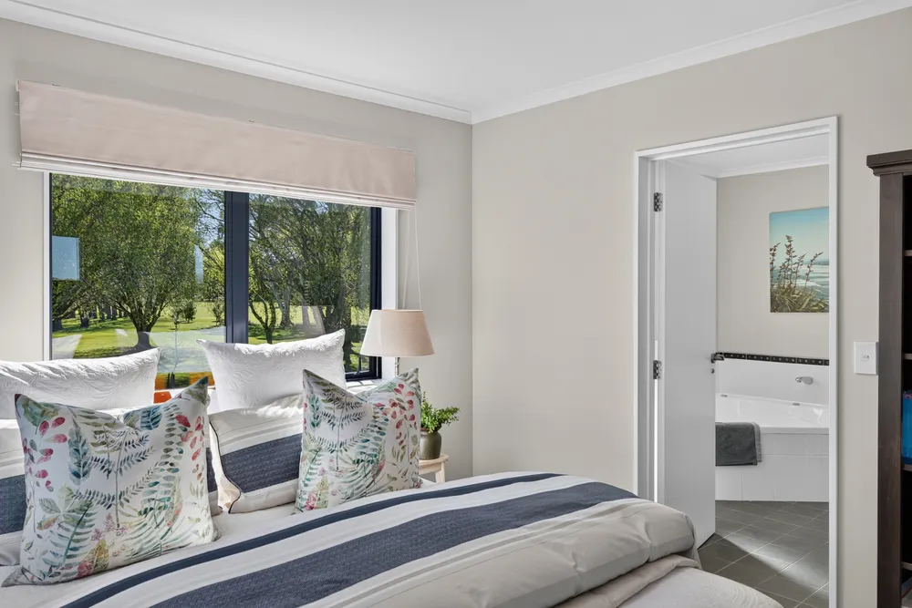 Photos of 49 Skyedale Drive