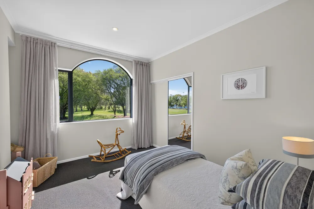 Photos of 49 Skyedale Drive