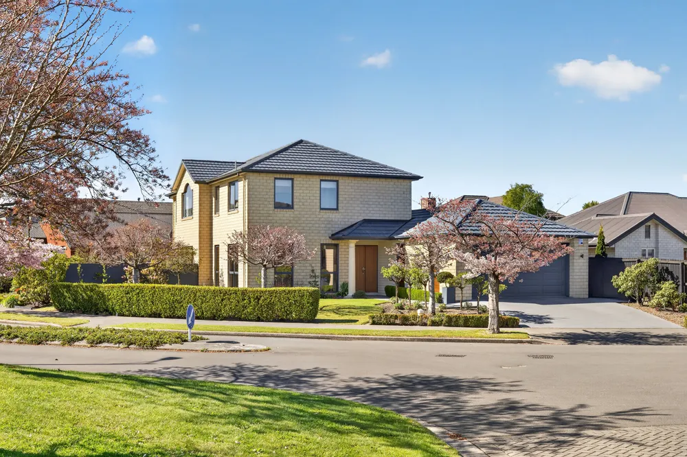 Photos of 49 Skyedale Drive