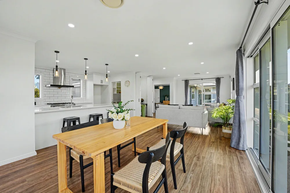 Photos of 4 Daphne Lane