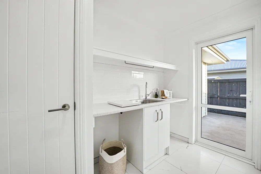 Photos of 4 Daphne Lane