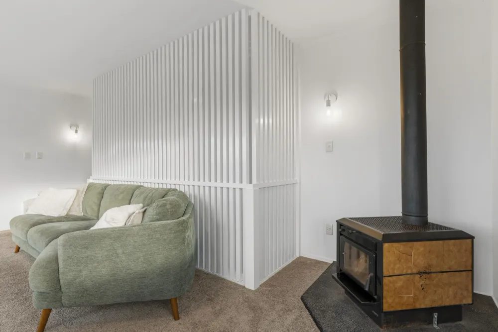 Photos of 42 Ascot Road