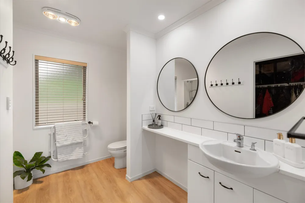 Photos of 28 Tuscany Place