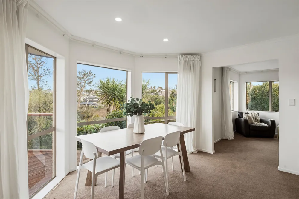 Photos of 28 Tuscany Place