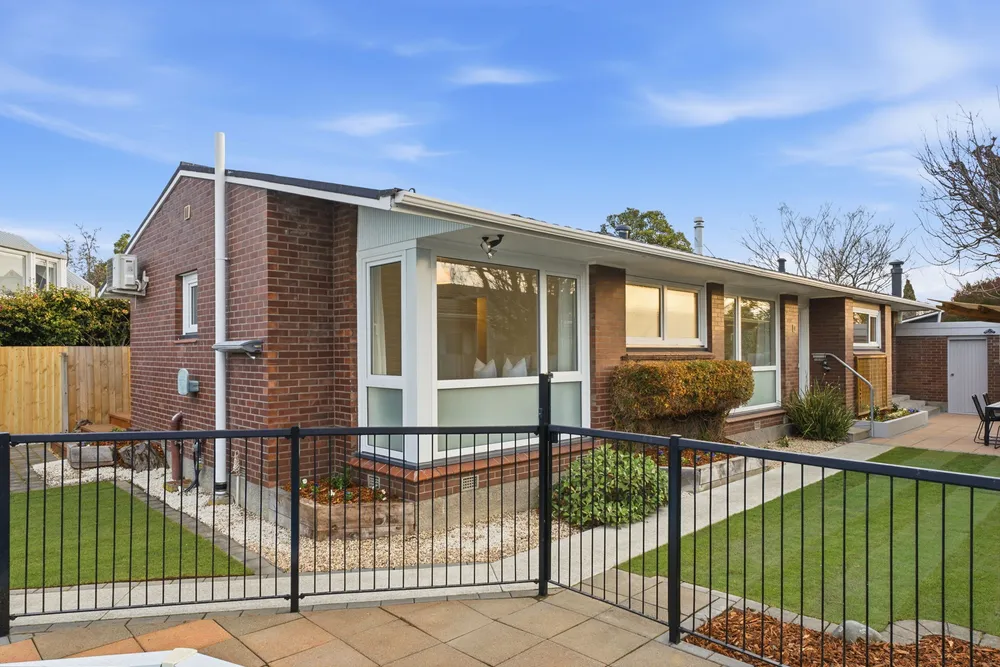 Photos of 6 Camelot Street