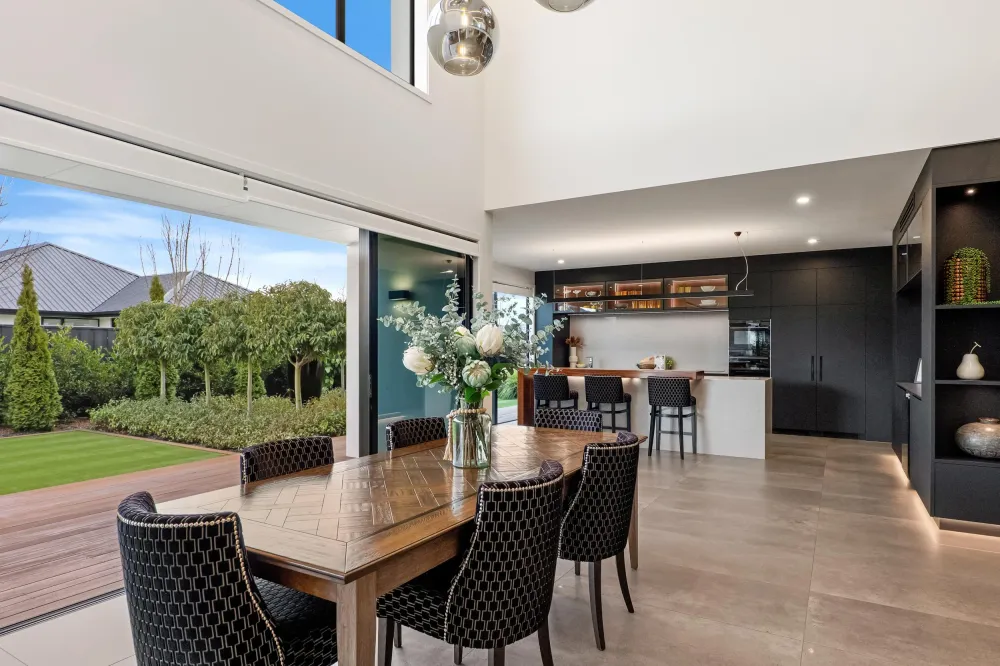 Photos of 6 Hull Crescent