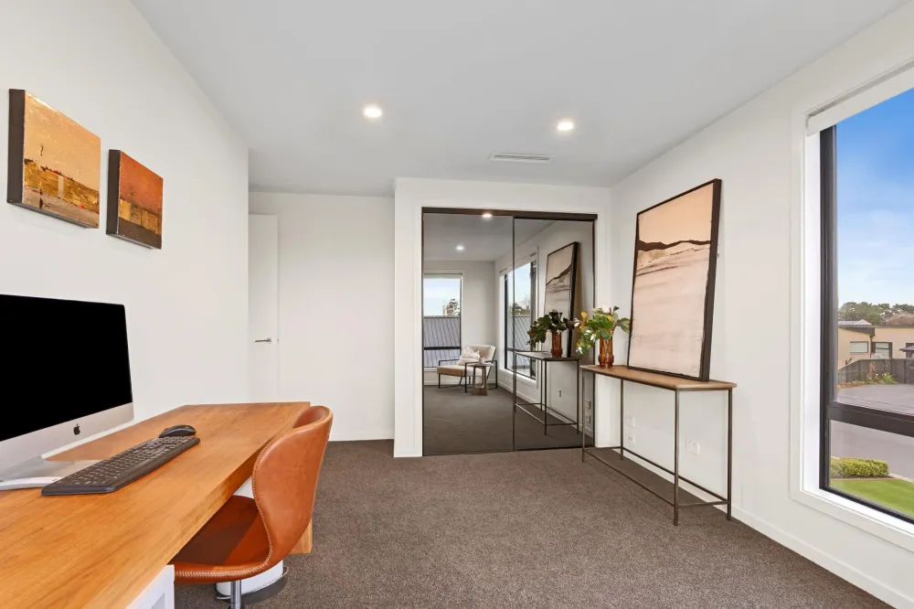 Photos of 6 Hull Crescent