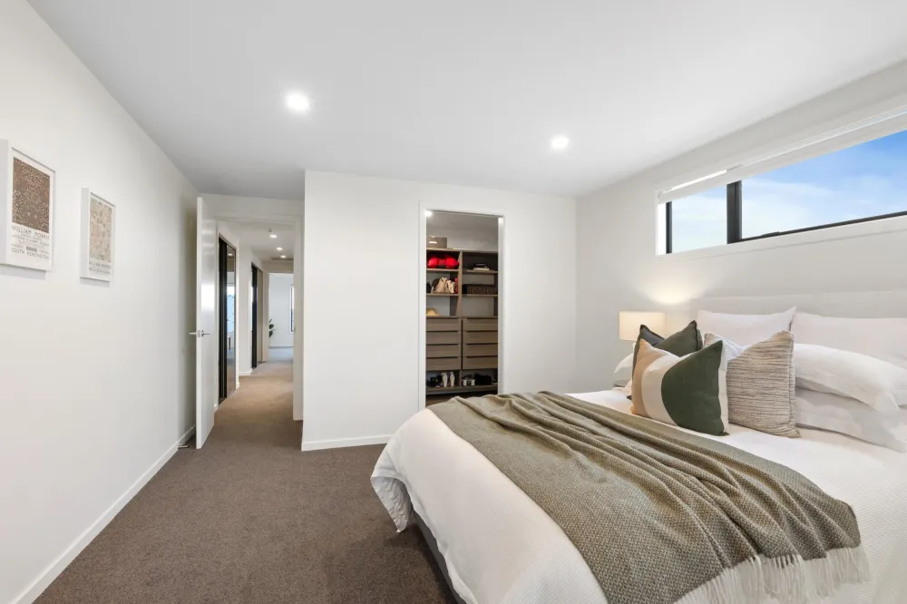 Photos of 6 Hull Crescent
