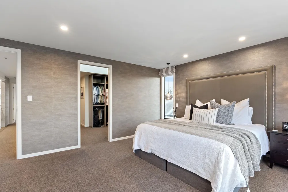 Photos of 6 Hull Crescent