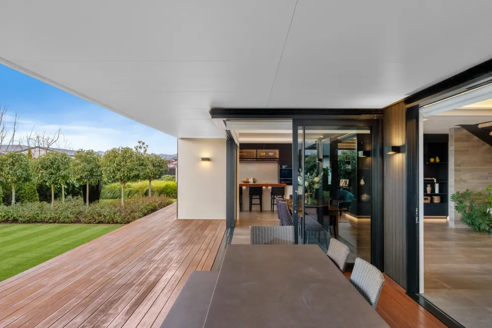 Photos of 6 Hull Crescent