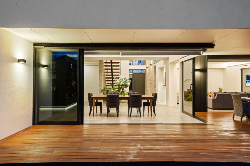 Photos of 6 Hull Crescent