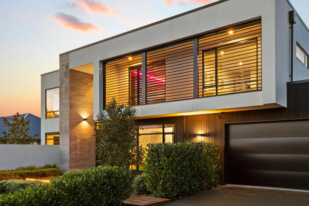 Photos of 6 Hull Crescent