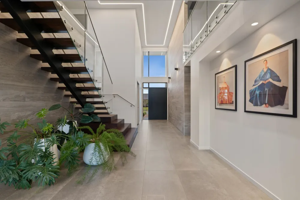 Photos of 6 Hull Crescent