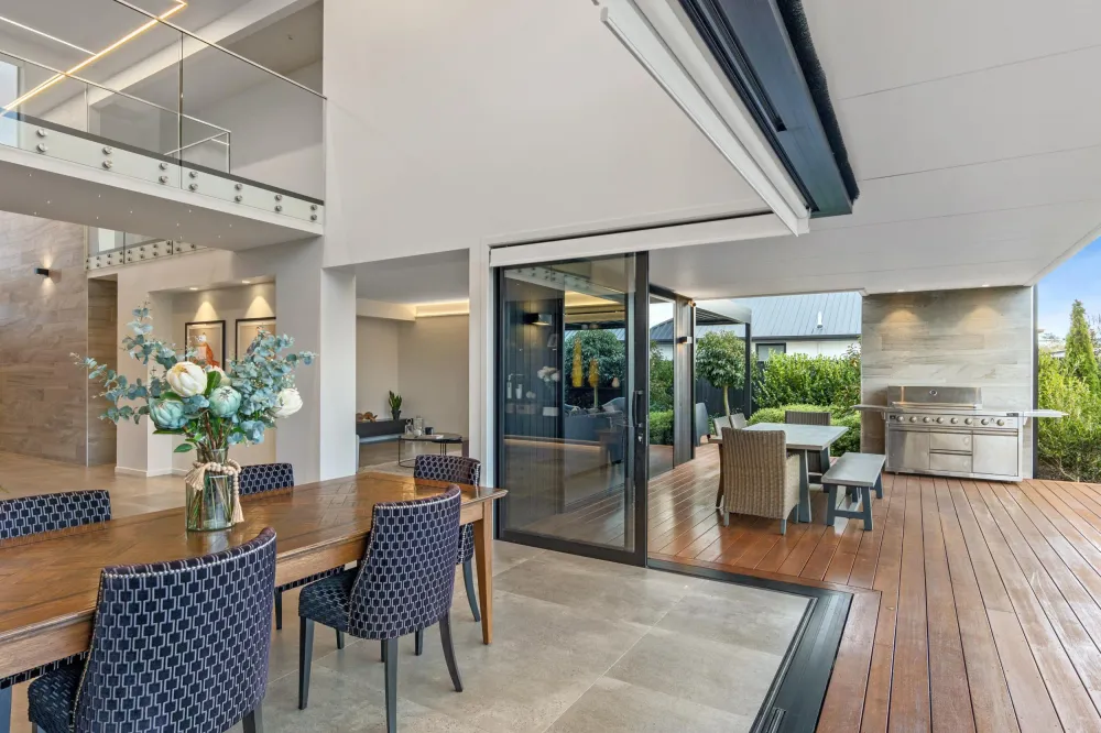 Photos of 6 Hull Crescent