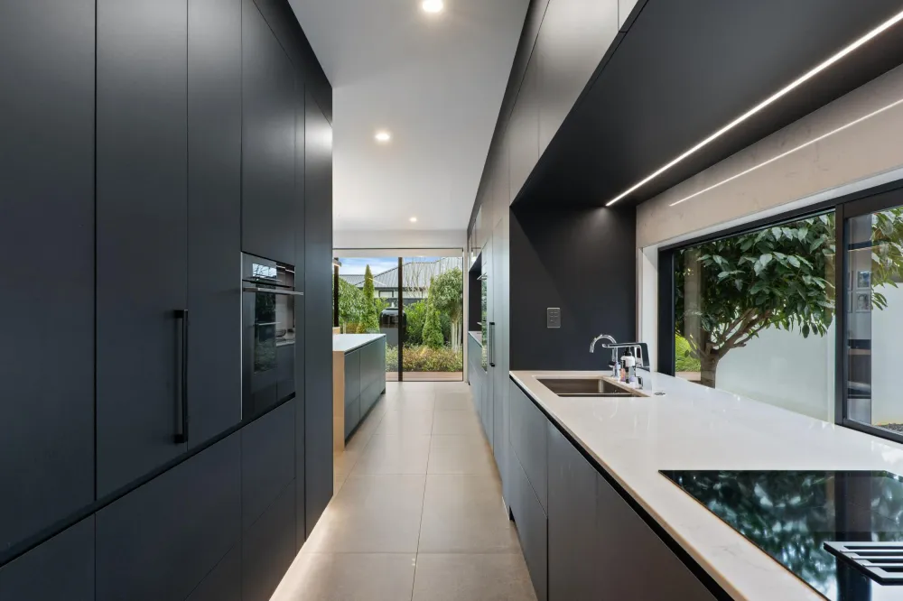 Photos of 6 Hull Crescent
