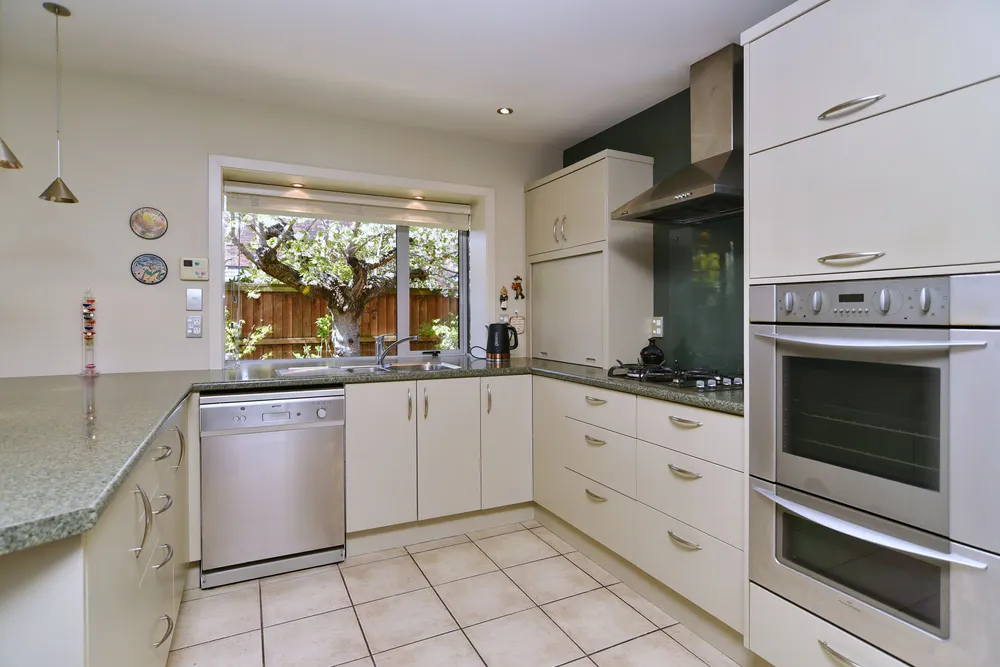 Photos of 12 Pewter Place