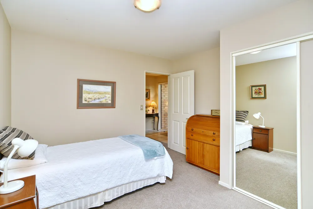 Photos of 12 Pewter Place