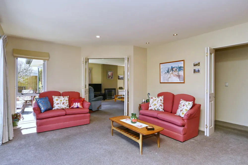 Photos of 12 Pewter Place