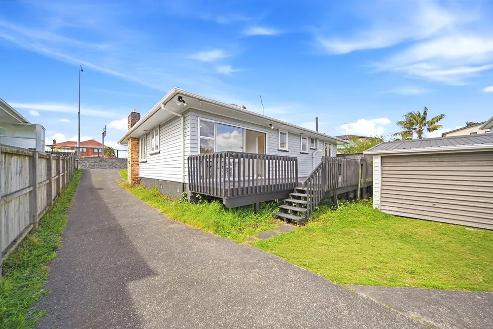 Photos of 536 Glenfield Road