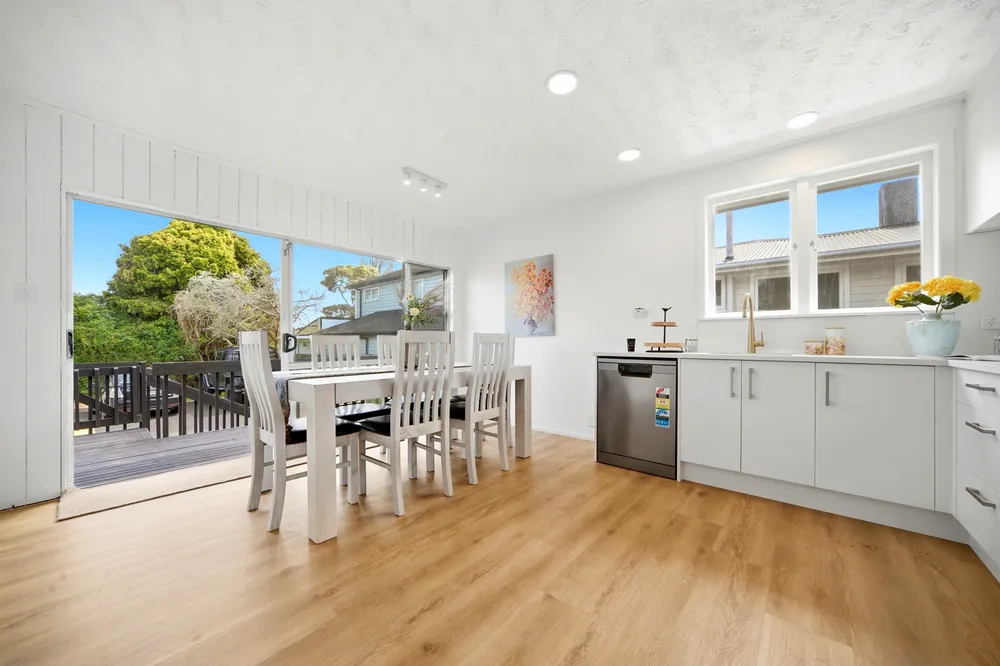 Photos of 536 Glenfield Road