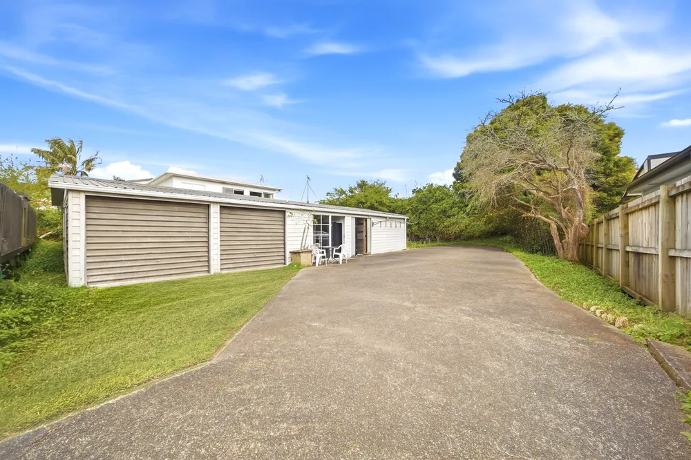 Photos of 536 Glenfield Road