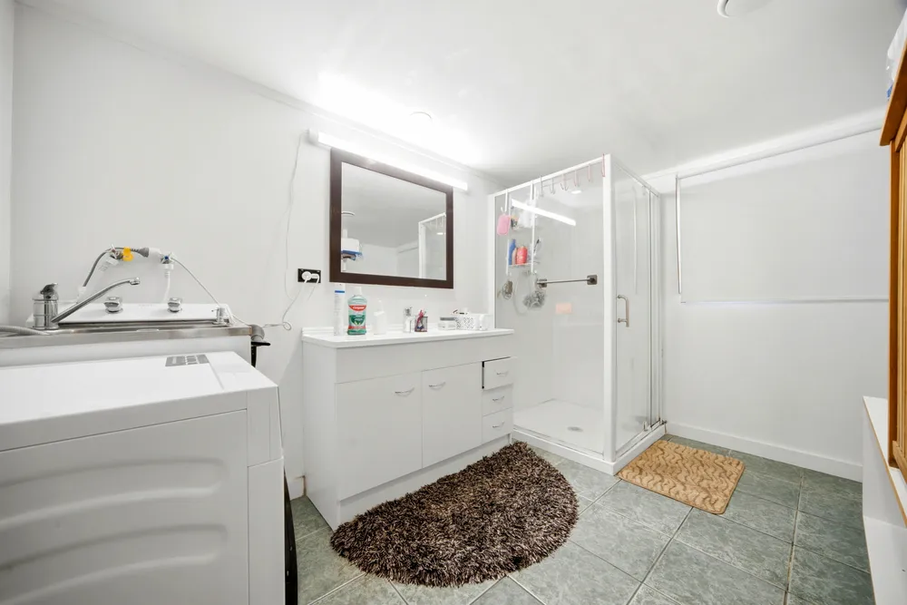 Photos of 536 Glenfield Road