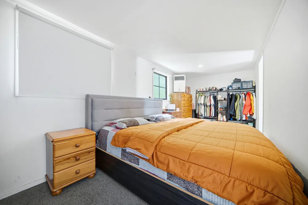 Photos of 536 Glenfield Road