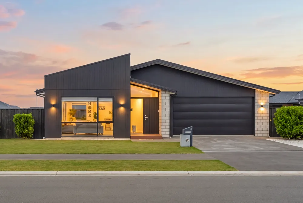 Photos of 165 Georgina Street