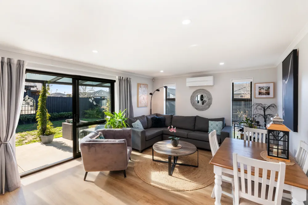 Photos of 165 Georgina Street