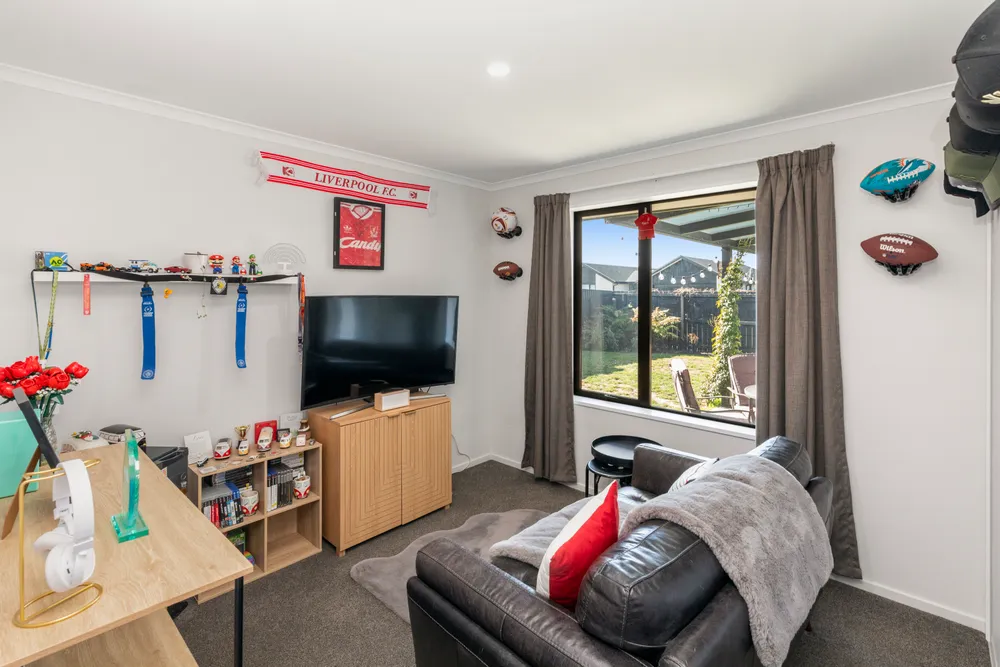 Photos of 165 Georgina Street
