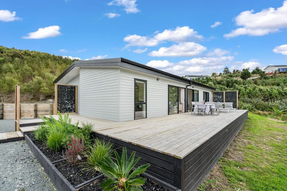 Photos of 611 Baldrock Road