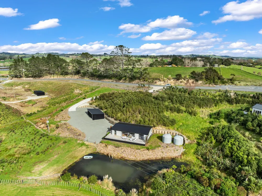 Photos of 611 Baldrock Road