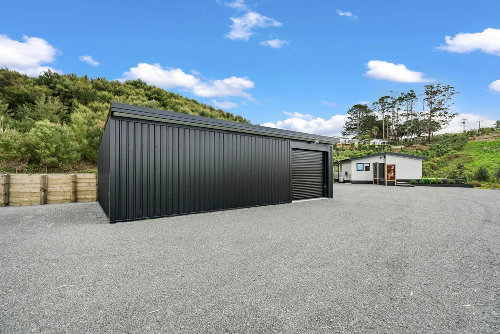 Photos of 611 Baldrock Road