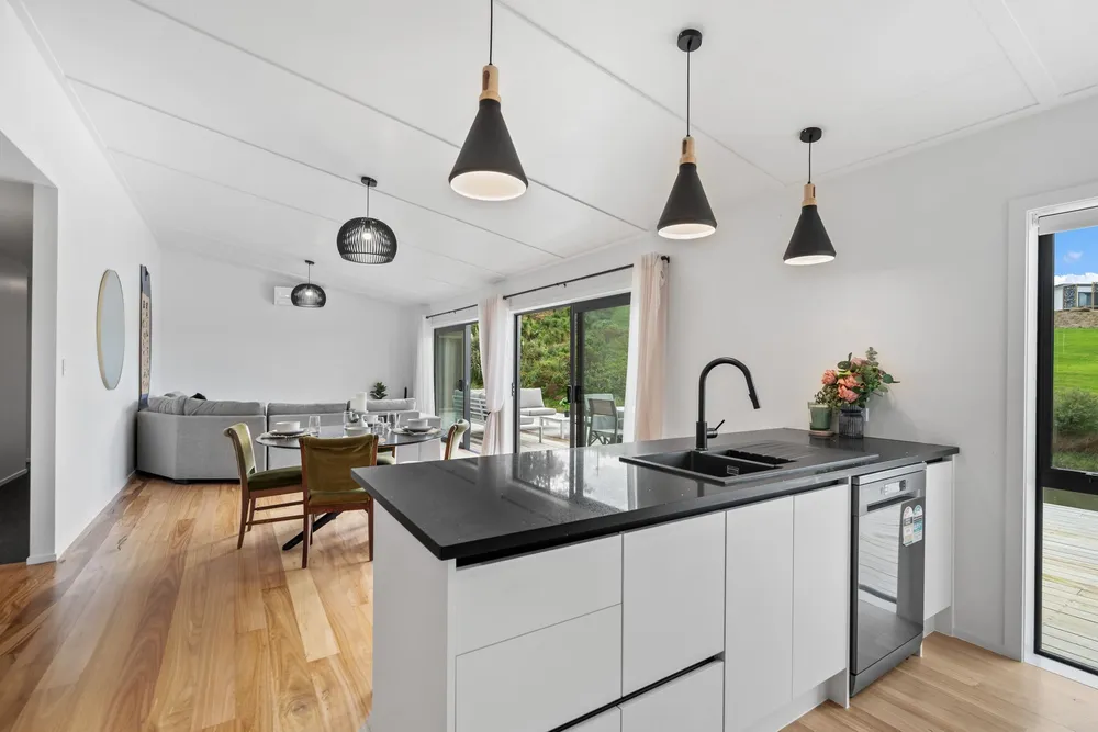 Photos of 611 Baldrock Road
