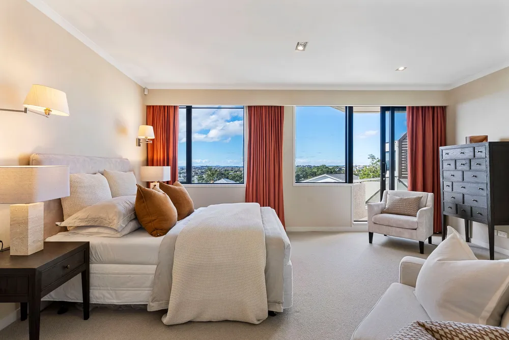 Photos of 3/10 Sudeley Street