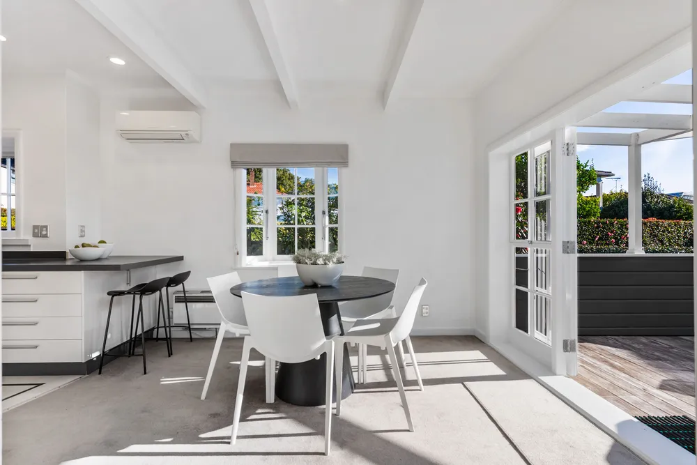 Photos of 148 Coates Avenue
