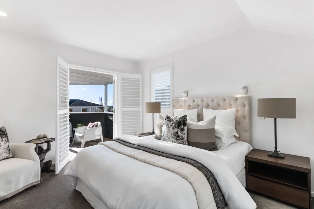 Photos of 148 Coates Avenue