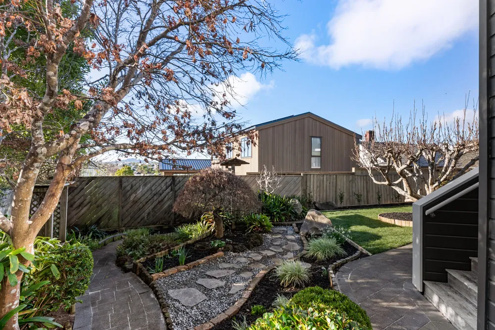 Photos of 148 Coates Avenue