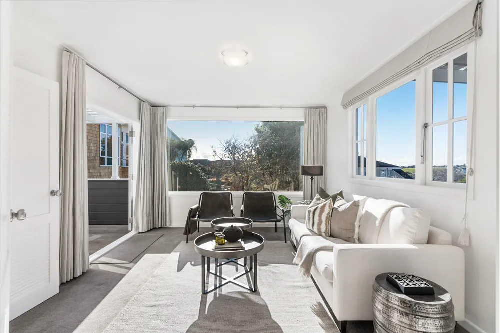 Photos of 148 Coates Avenue