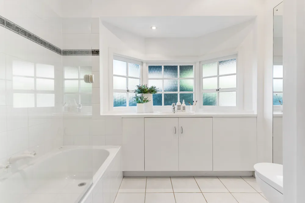 Photos of 148 Coates Avenue