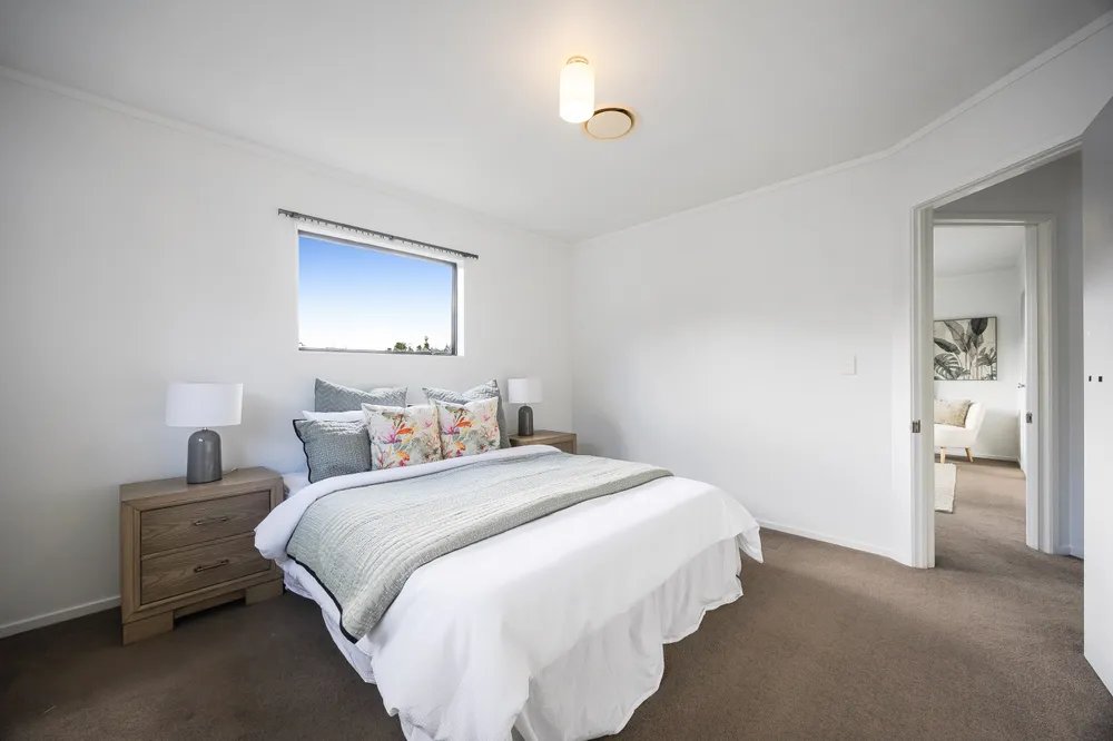 Photos of 40 Elliston Crescent