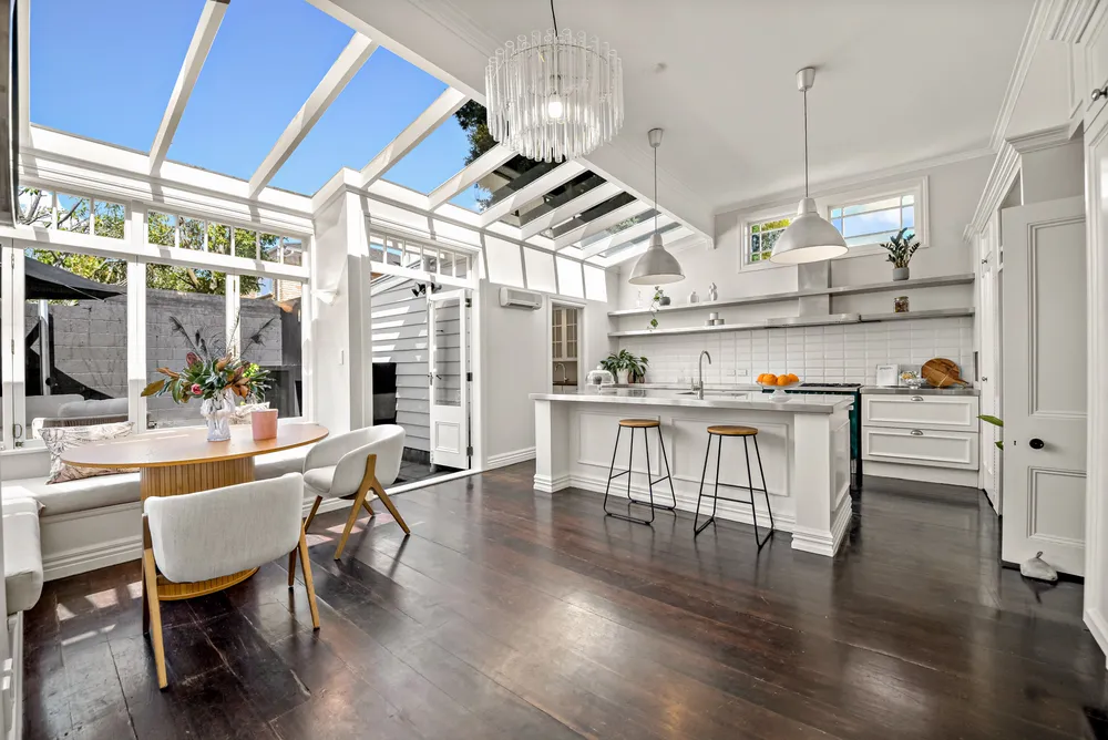 Photos of 8 Green Lane East