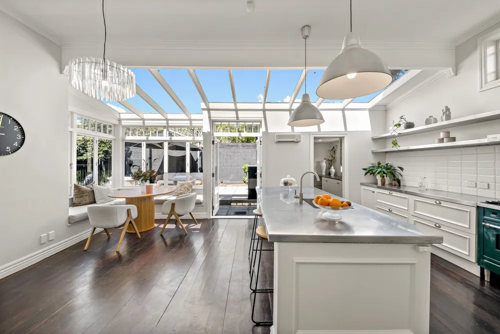 Photos of 8 Green Lane East