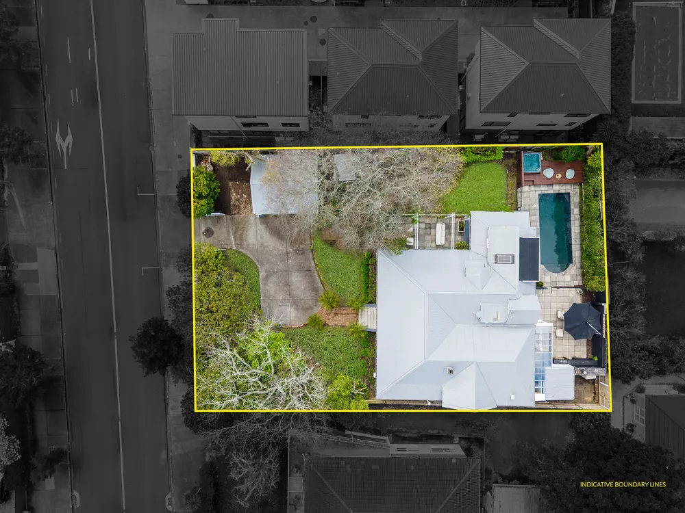 Photos of 8 Green Lane East