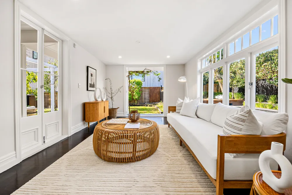 Photos of 8 Green Lane East