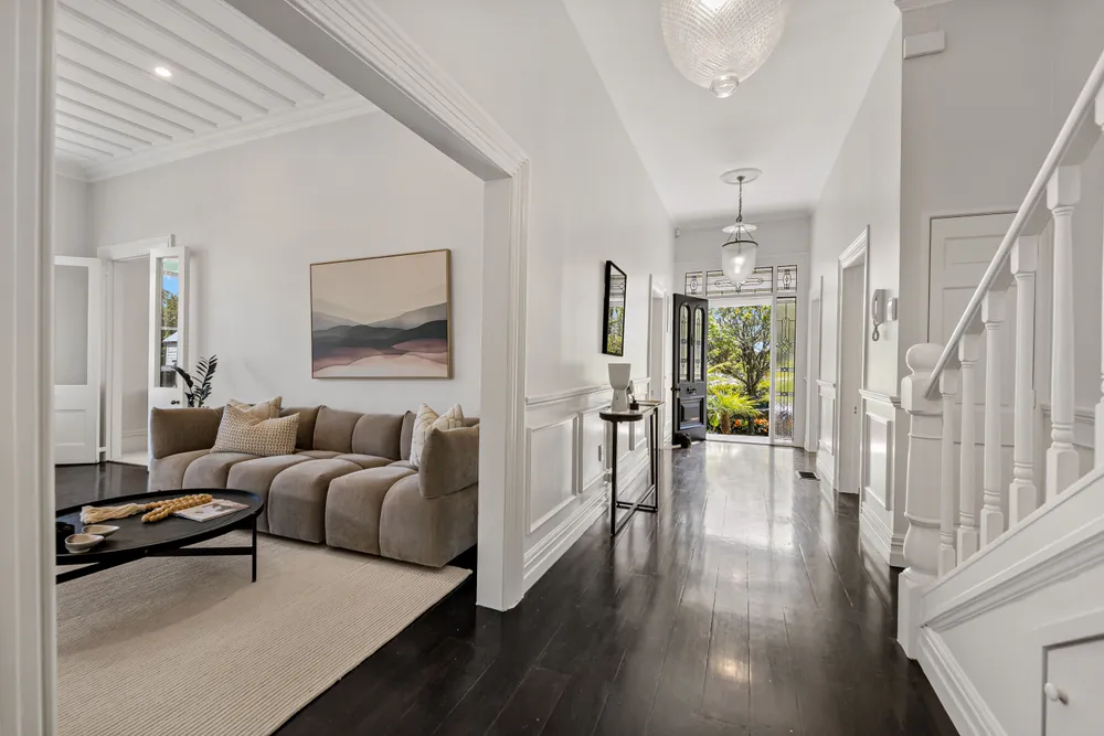 Photos of 8 Green Lane East