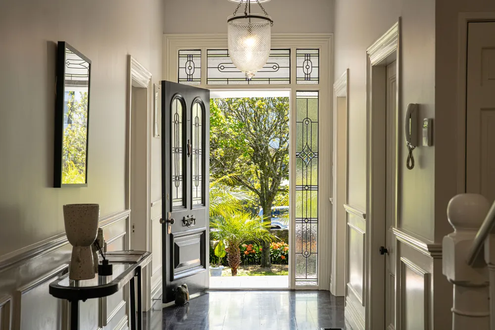 Photos of 8 Green Lane East