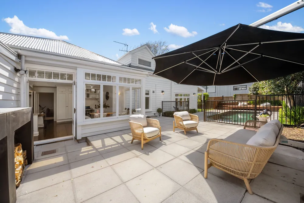 Photos of 8 Green Lane East